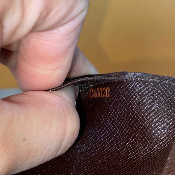 SOLD on FB Page Compact Card Holder - Picture 5 of 8